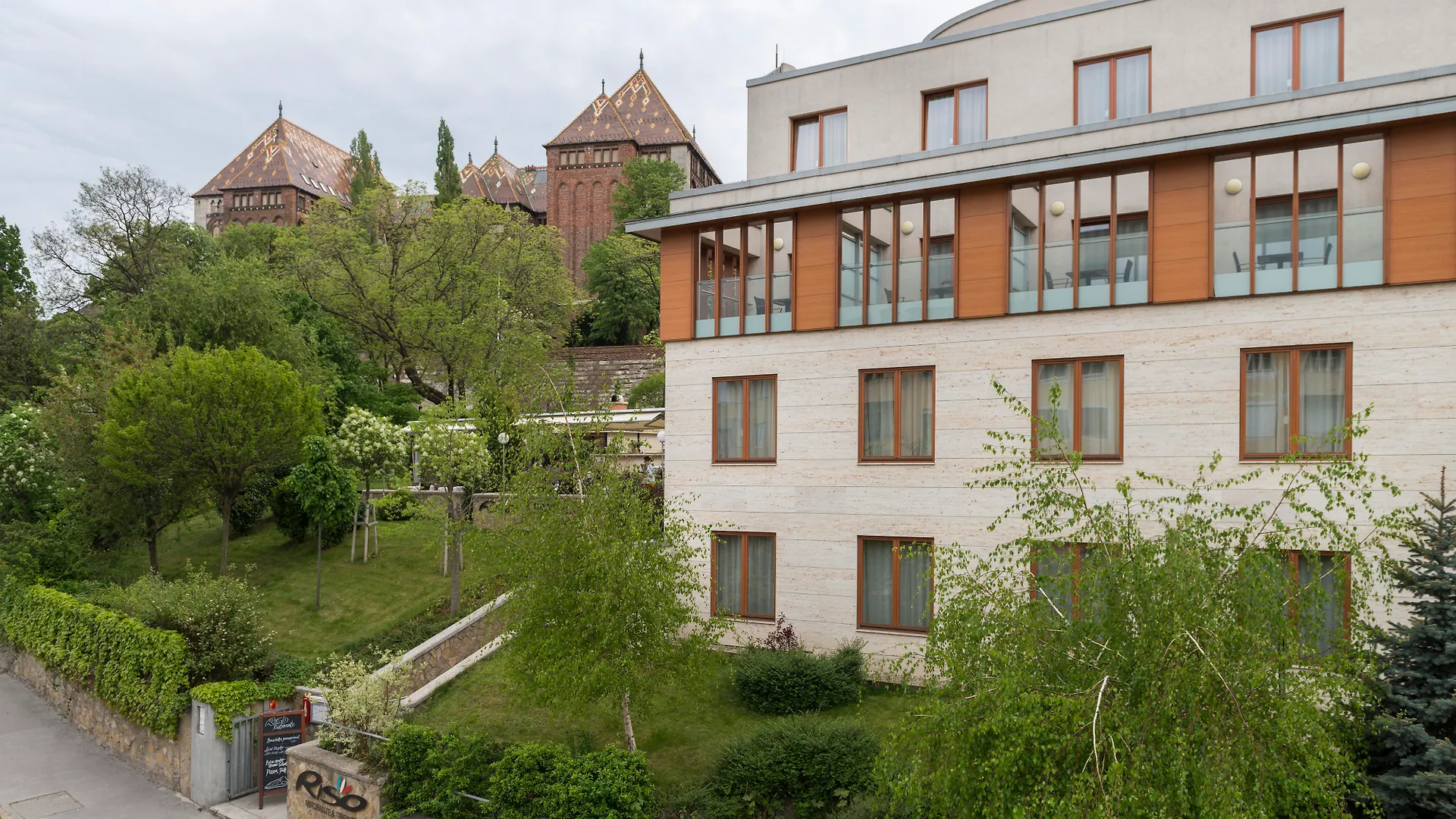 Hotel Castle Garden Budapest