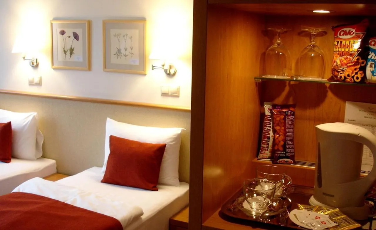 Hotel Castle Garden Budapest 4*,