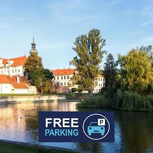 Adalbert Ecohotel Szálloda